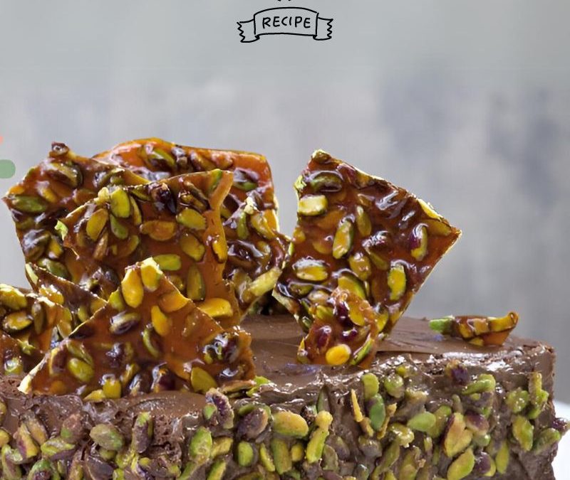 ΤΟΥΡΤΑ BROWNIES ΜΕ ΦΙΣΤΙΚΙ ΑΙΓΙΝΗΣ